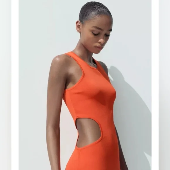 Zara Cut-Out Knit Midi Dress - Picture 2 of 5